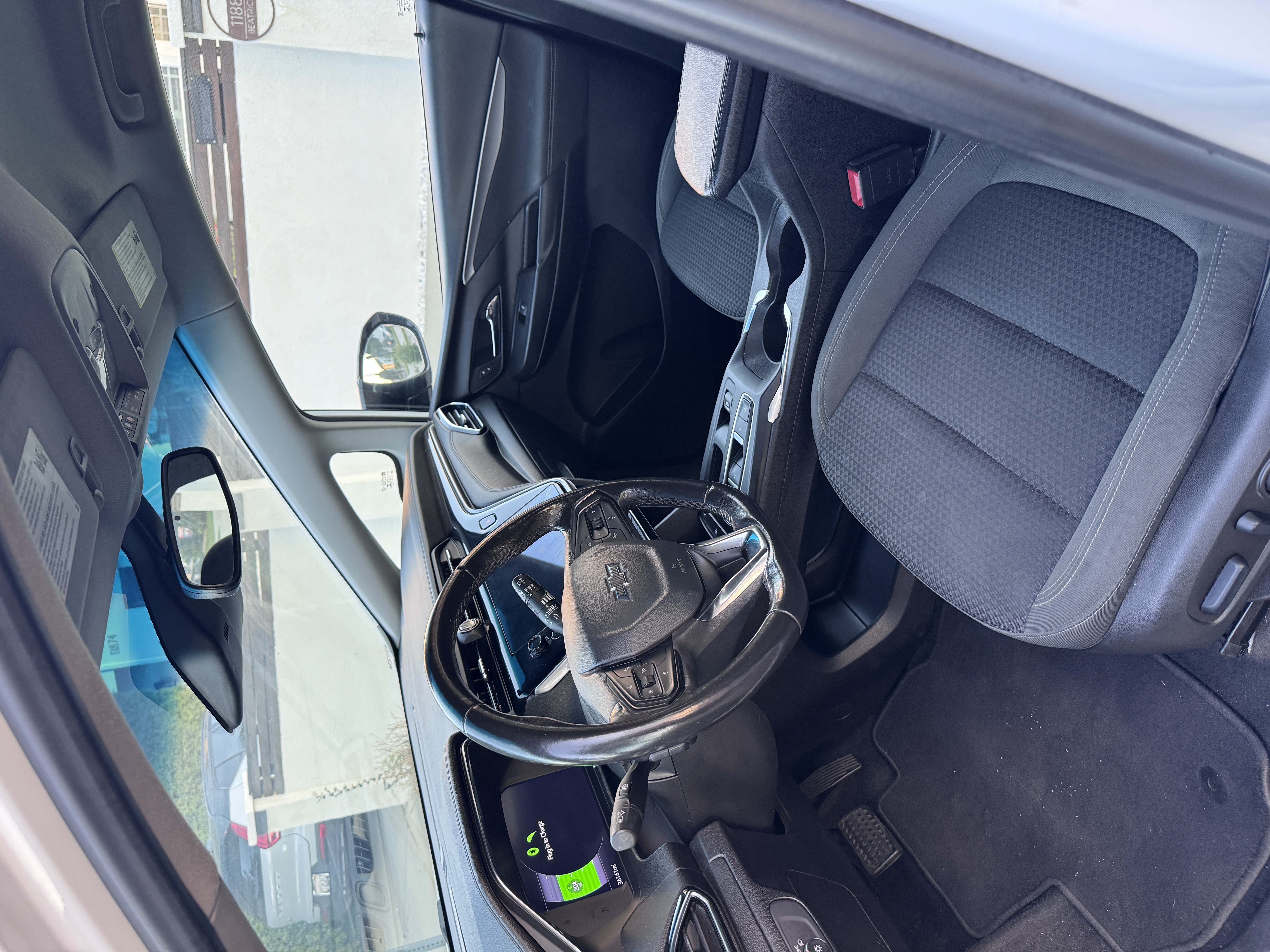 Used 2022 Chevrolet Bolt LT FWD image 14