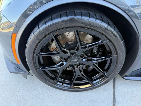 Used 2017 Chevrolet Corvette Z06 RWD image 8