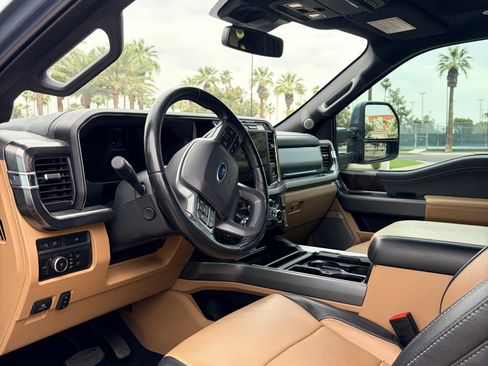 Used 2023 Ford F250 Lariat w/ Lariat Ultimate Package image 9