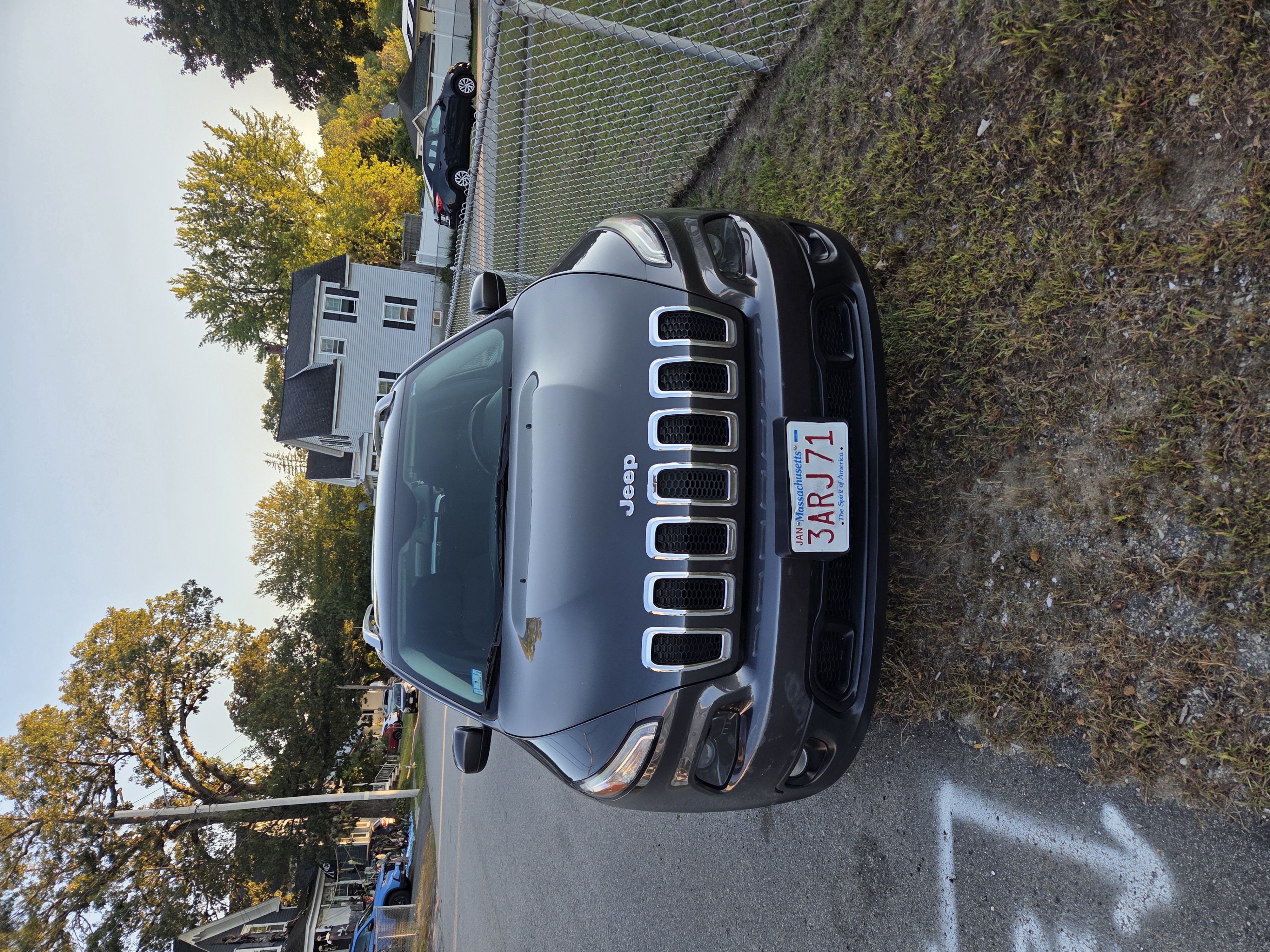 Used 2015 Jeep Cherokee Latitude AWD/4WD image 6