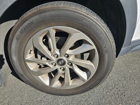 Used 2017 Hyundai Tucson SE image 17