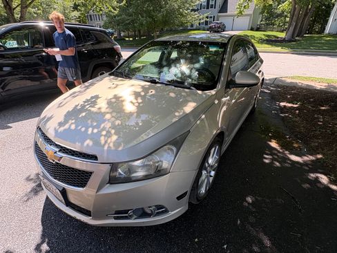 Used 2011 Chevrolet Cruze LTZ w/ RS Package FWD image 11