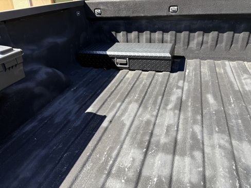 Used 2018 Chevrolet Silverado 1500 LT w/ All Star Edition image 9