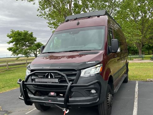 Used 2022 Mercedes-Benz Sprinter 3500 image 4