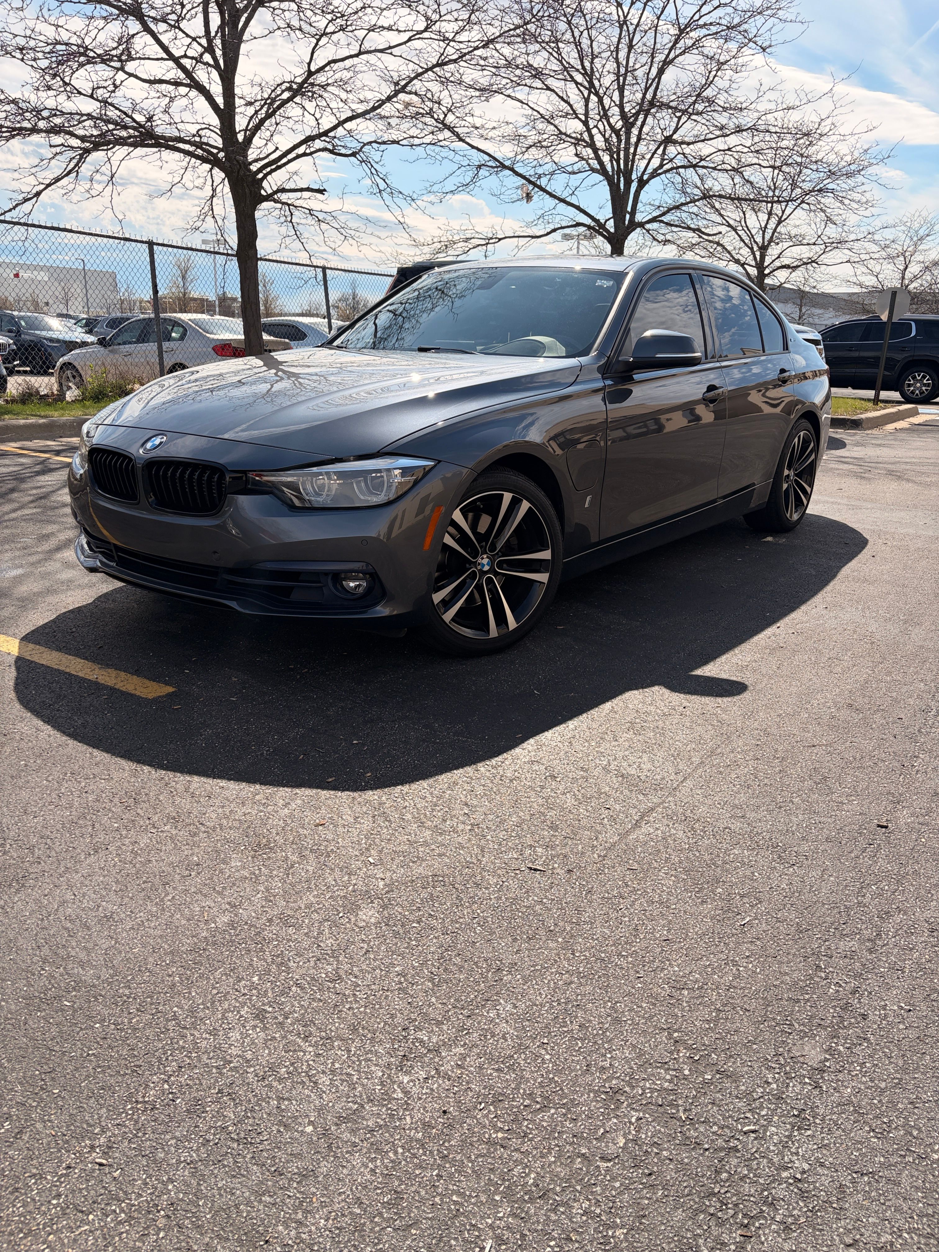 Used 2018 BMW 330e RWD image 1