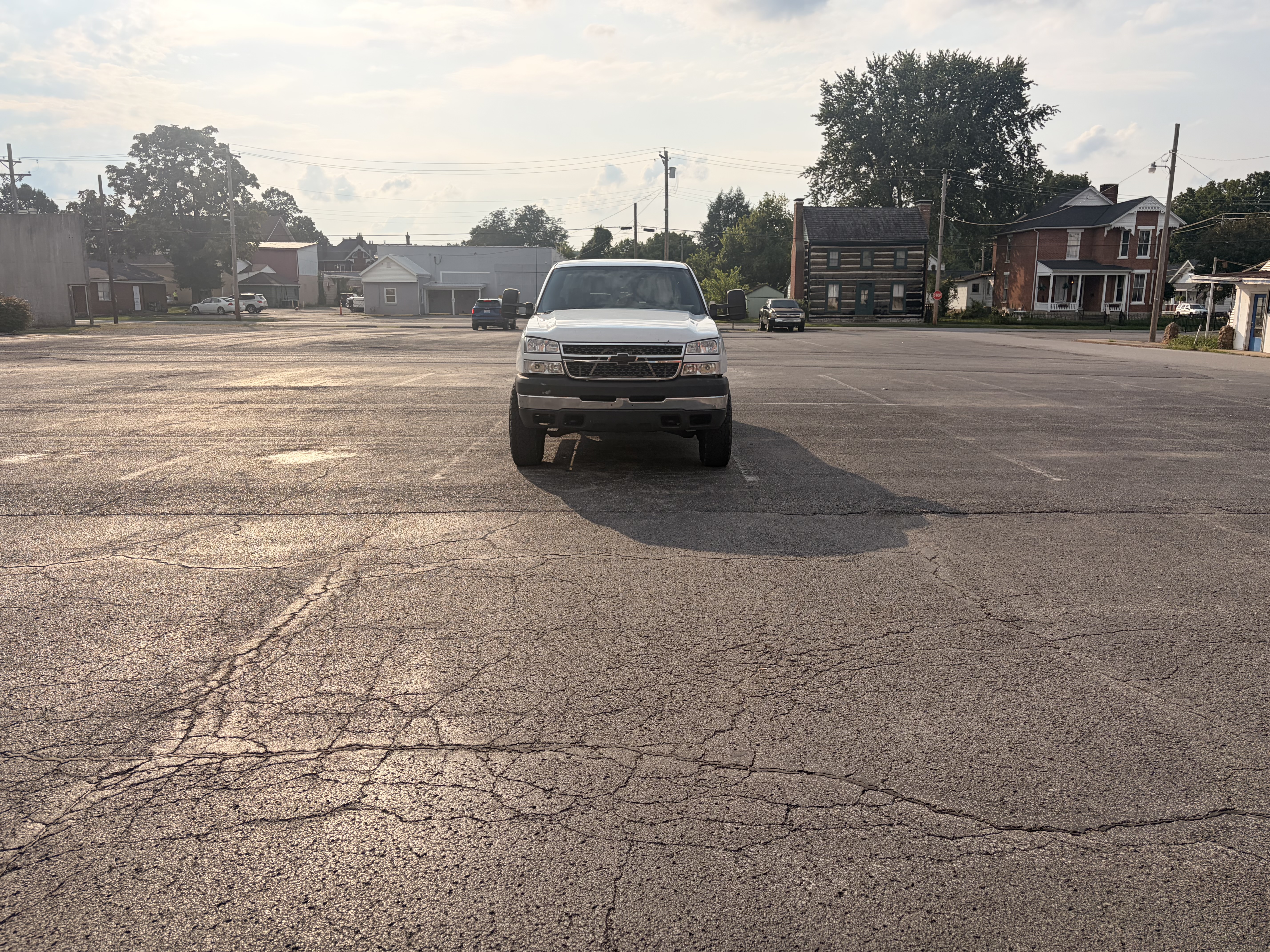 Used 2005 Chevrolet Silverado 2500 LS w/ Heavy-Duty Power Package AWD/4WD image 4
