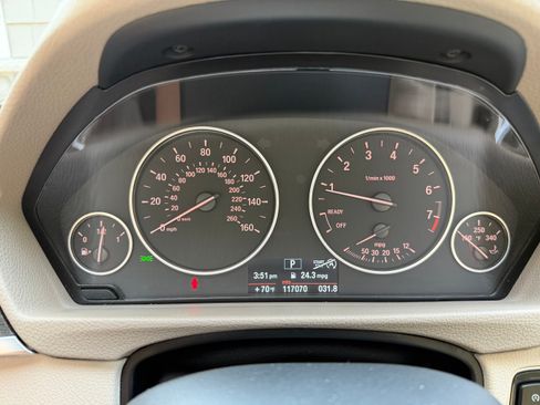 Used 2014 BMW 328i xDrive Wagon AWD/4WD image 17