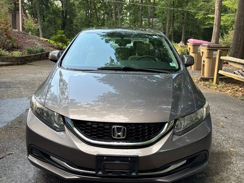 Used 2013 Honda Civic EX image 2