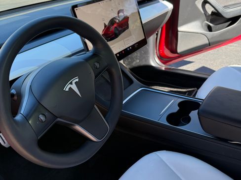 Used 2022 Tesla Model 3 Performance image 13