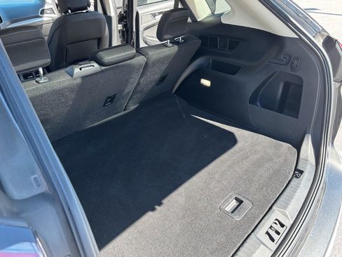 Used 2016 Ford Edge SEL image 14