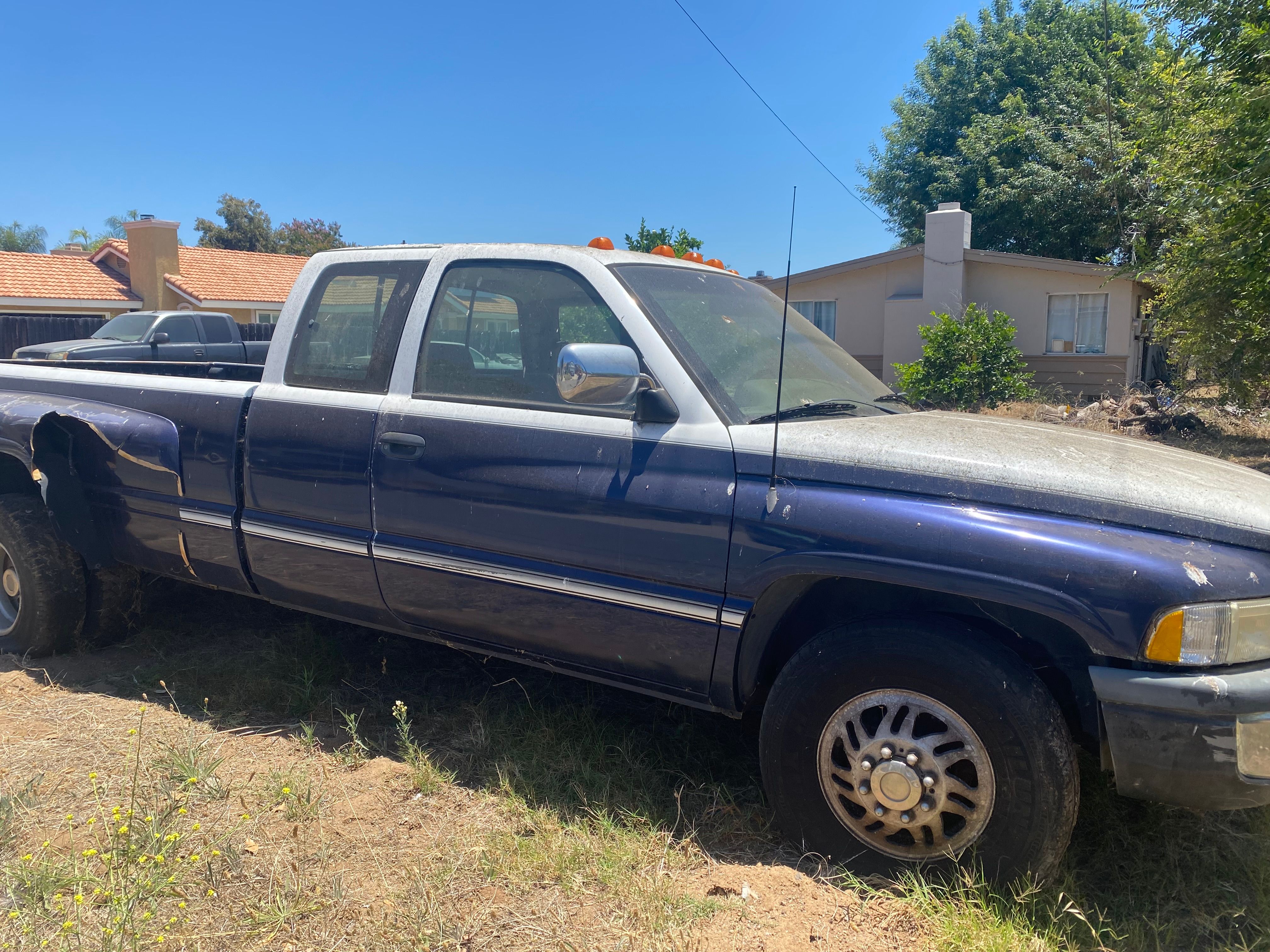 Used 1995 Dodge Ram 3500 Truck 2WD Club Cab image 3
