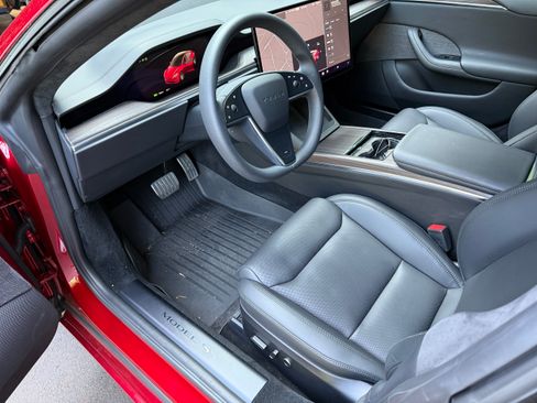 Used 2023 Tesla Model S Standard Range image 11