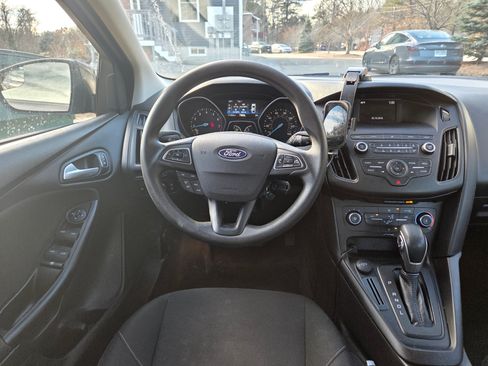 Used 2018 Ford Focus SE image 17