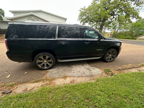 Used 2015 GMC Yukon XL SLT w/ Open Road Package image 1