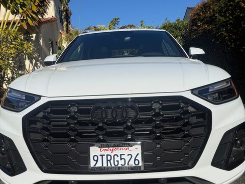 Used 2024 Audi Q5 2.0T Premium w/ Summer of Audi Package image 5