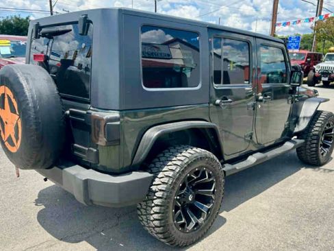 Used 2010 Jeep Wrangler Unlimited Sport image 11