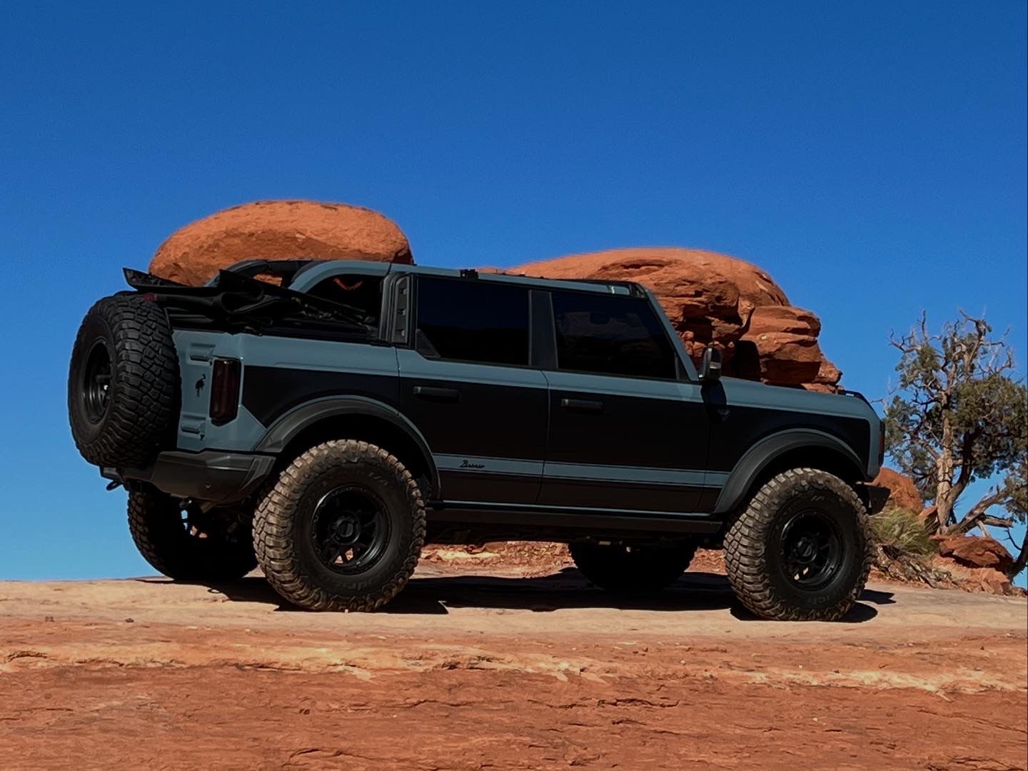 Used 2021 Ford Bronco Badlands AWD/4WD image 6