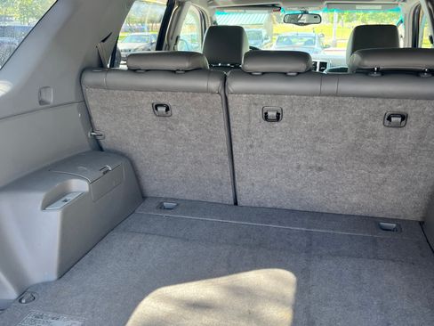 Used 2005 Toyota 4Runner Limited w/ Preferred Accessory Pkg AWD/4WD image 9