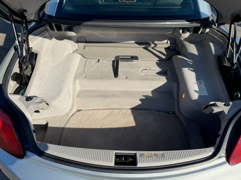 Used 2004 Lexus SC 430 Convertible image 16