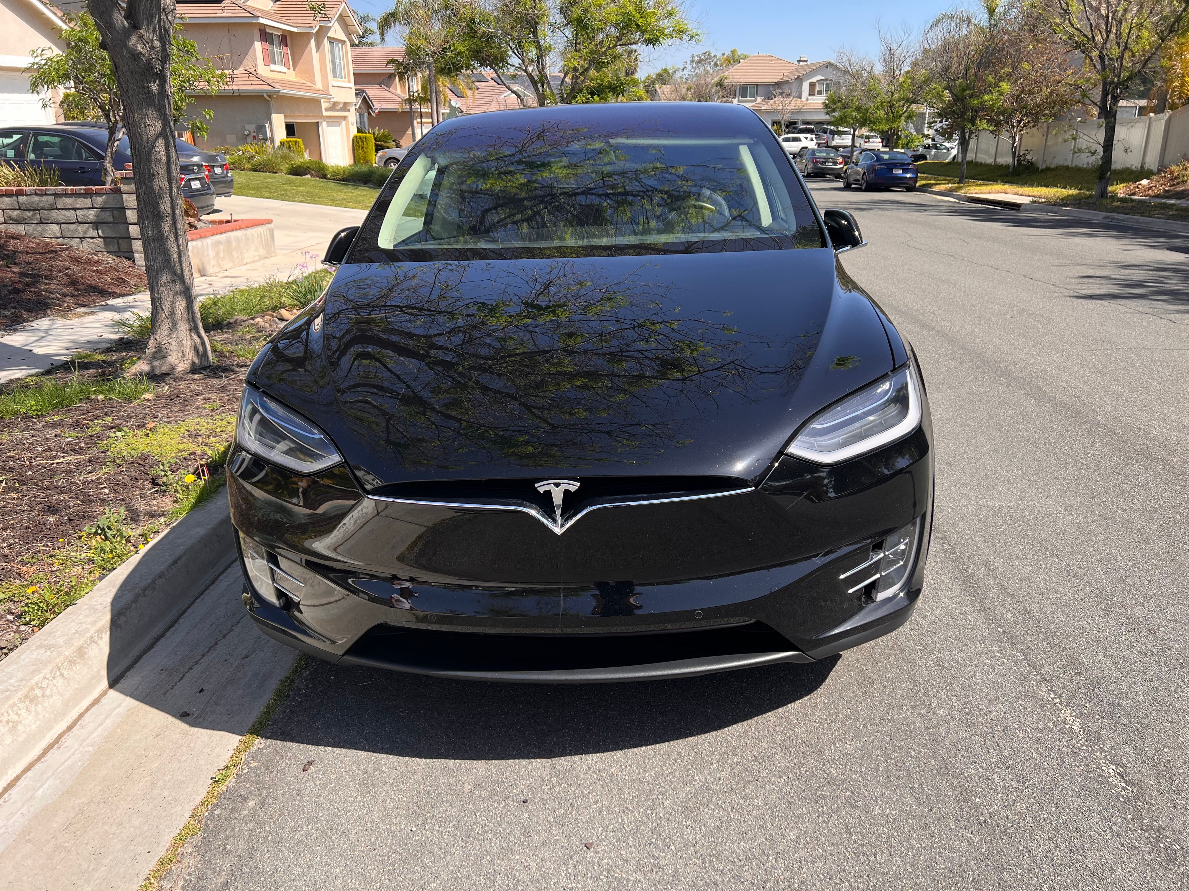 Used 2018 Tesla Model X 75D AWD/4WD image 4