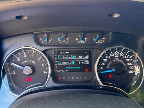 Used 2014 Ford F150 XLT w/ Equipment Group 302A Luxury AWD/4WD image 13