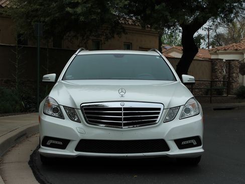 Used 2011 Mercedes-Benz E 350 4MATIC Wagon image 17