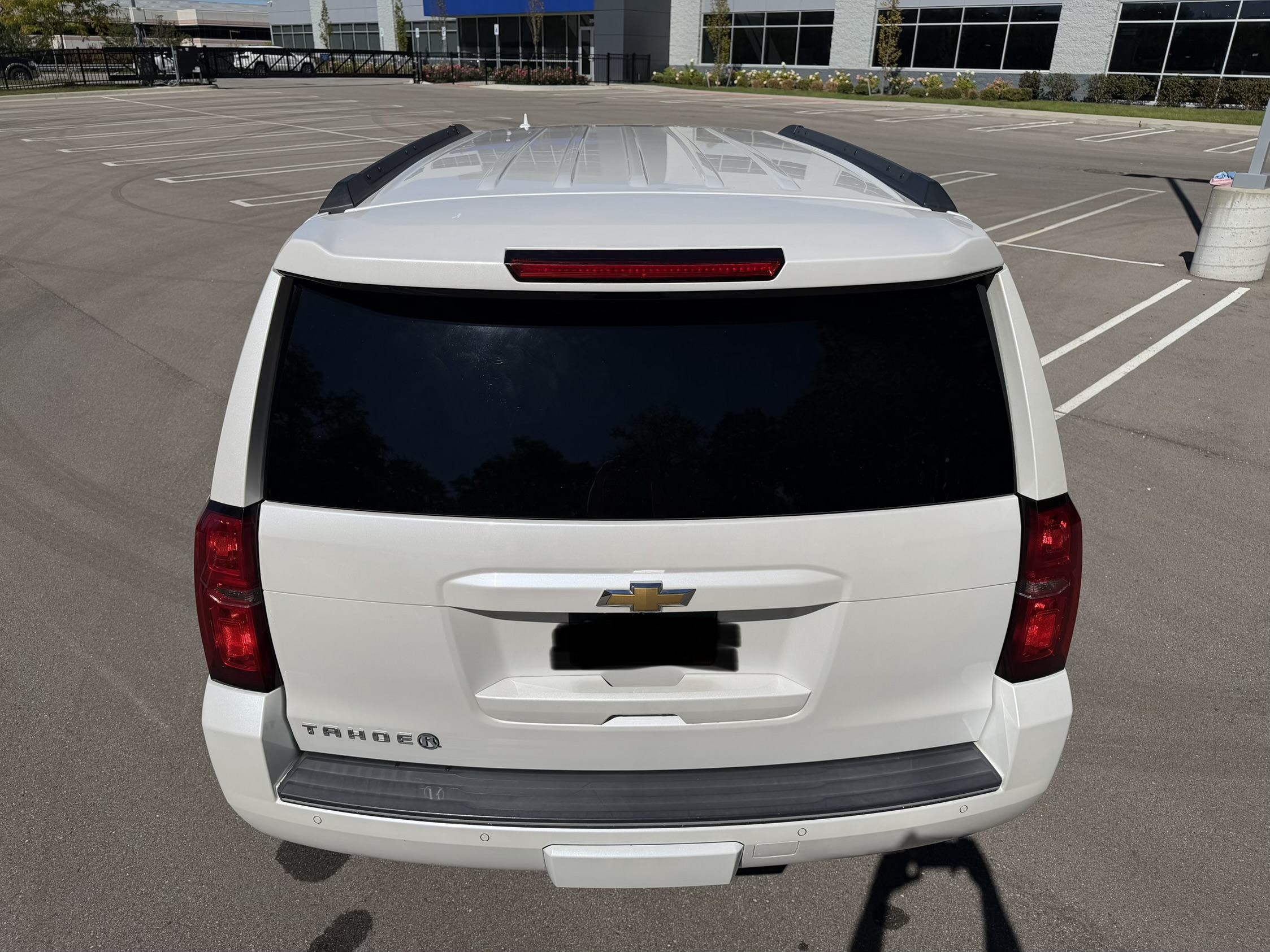 Used 2016 Chevrolet Tahoe LT w/ Luxury Package AWD/4WD image 6