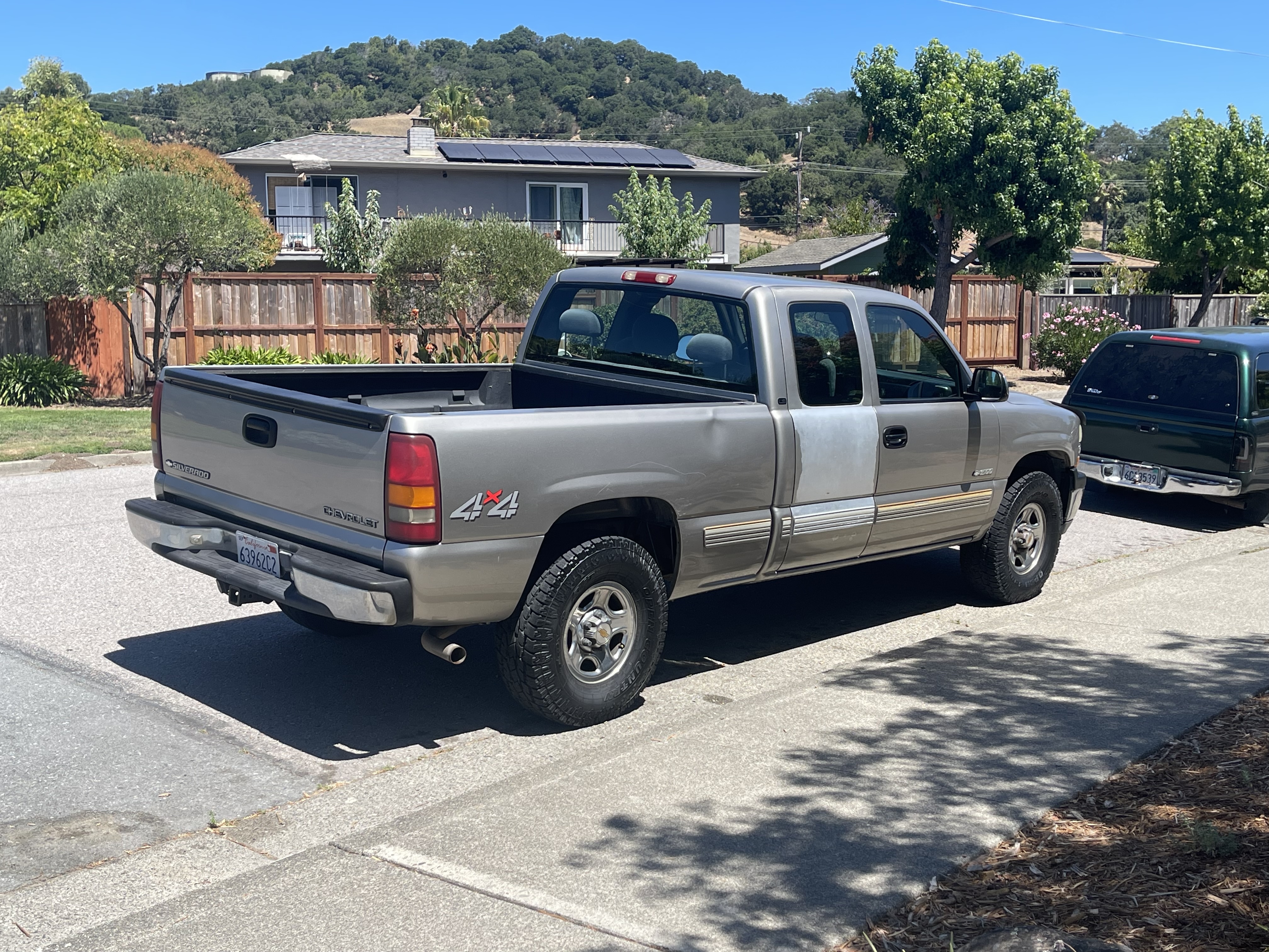 Used 2000 Chevrolet Silverado 1500 LS AWD/4WD image 5