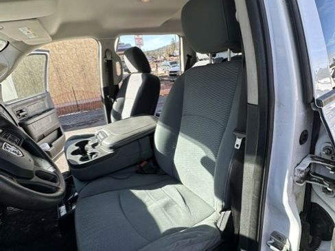 Used 2013 RAM 1500 ST w/ SXT Appearance Group AWD/4WD image 10
