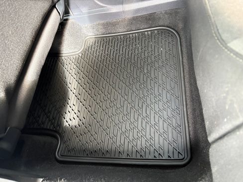 Used 2019 Volkswagen Tiguan S w/ Driver Assistance Package image 23