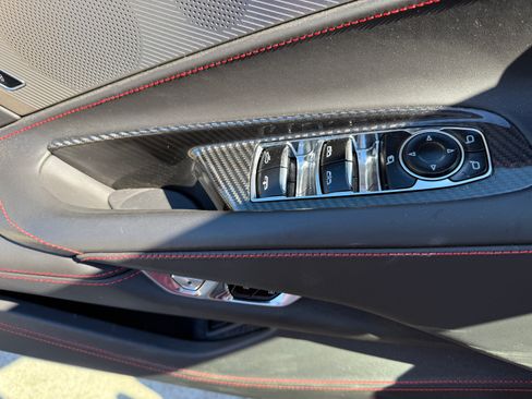 Used 2021 Chevrolet Corvette Stingray Premium Conv w/ Z51 Performance Package image 28