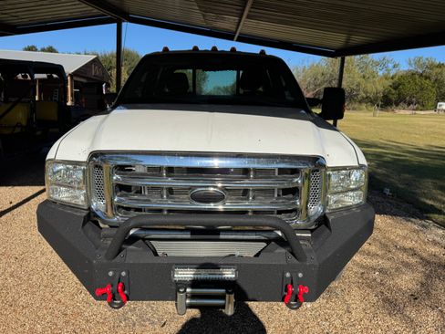 Used 2004 Ford F350 2WD Crew Cab DRW Super Duty image 4