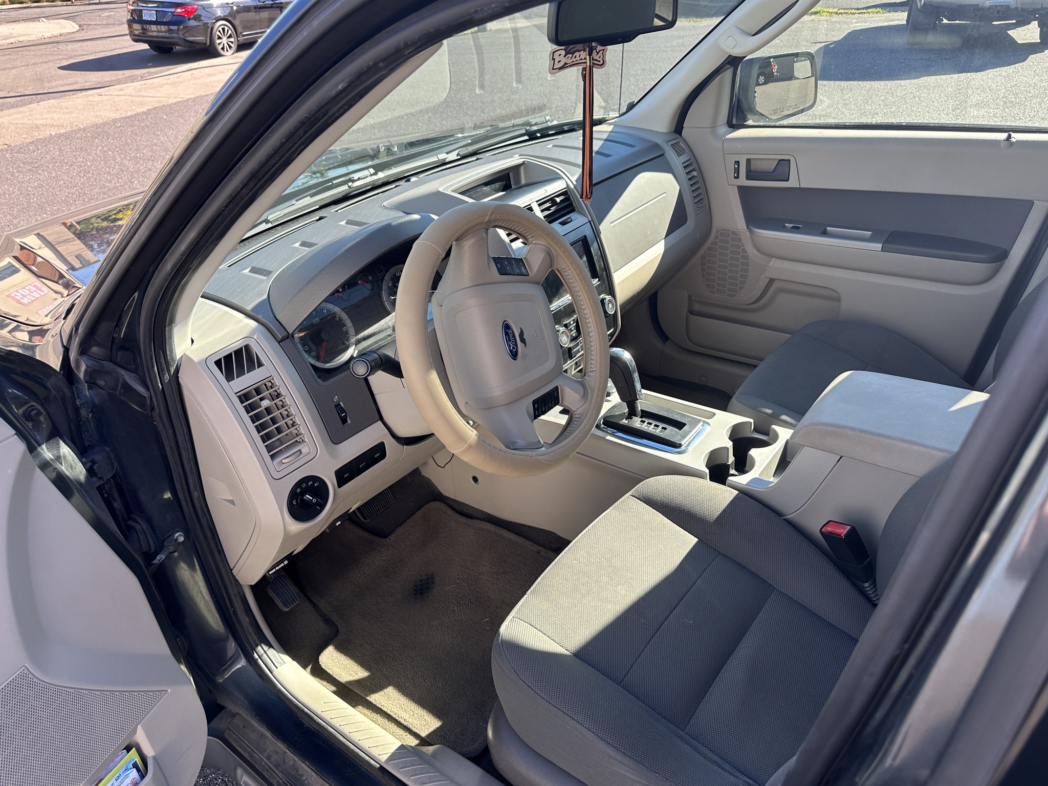 Used 2010 Ford Escape 4WD Hybrid image 5