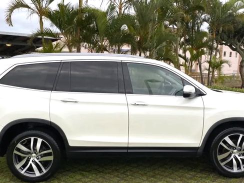 Used 2017 Honda Pilot Elite image 1