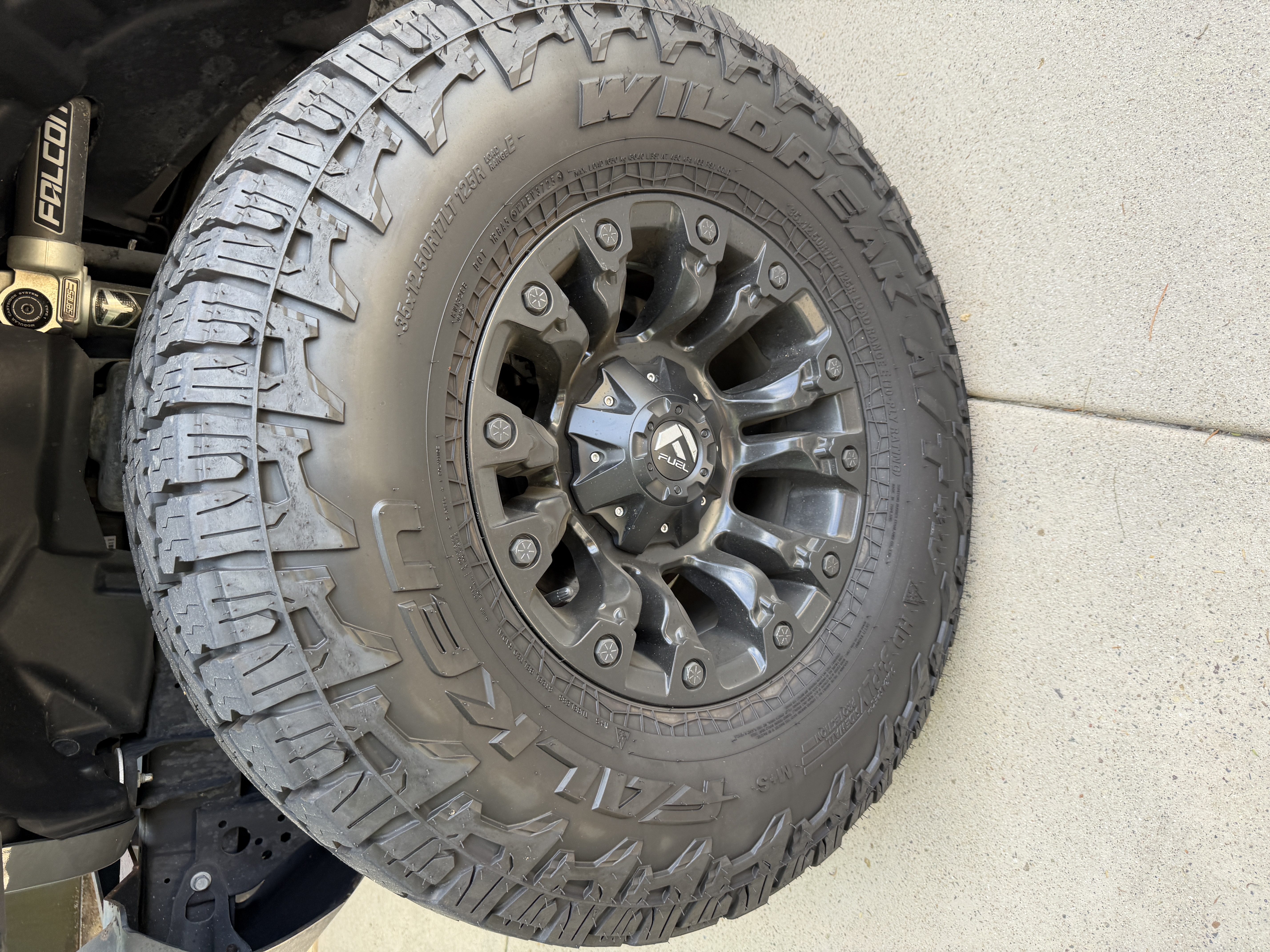 Used 2020 Jeep Wrangler Unlimited Sahara AWD/4WD image 11