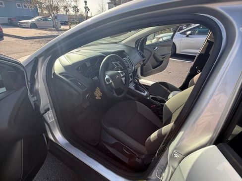 Used 2014 Ford Focus SE image 14