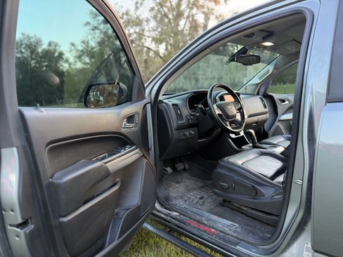 Used 2019 Chevrolet Colorado ZR2 image 13