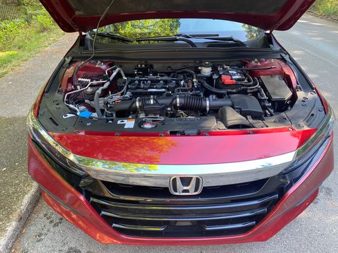 Used 2018 Honda Accord LX image 11