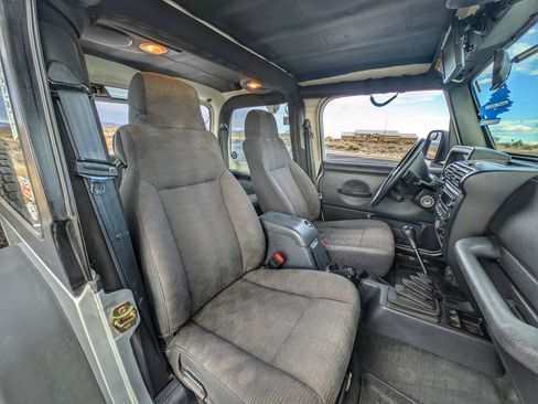 Used 2003 Jeep Wrangler X image 15