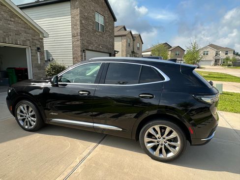 Used 2023 Buick Envision Avenir FWD image 4