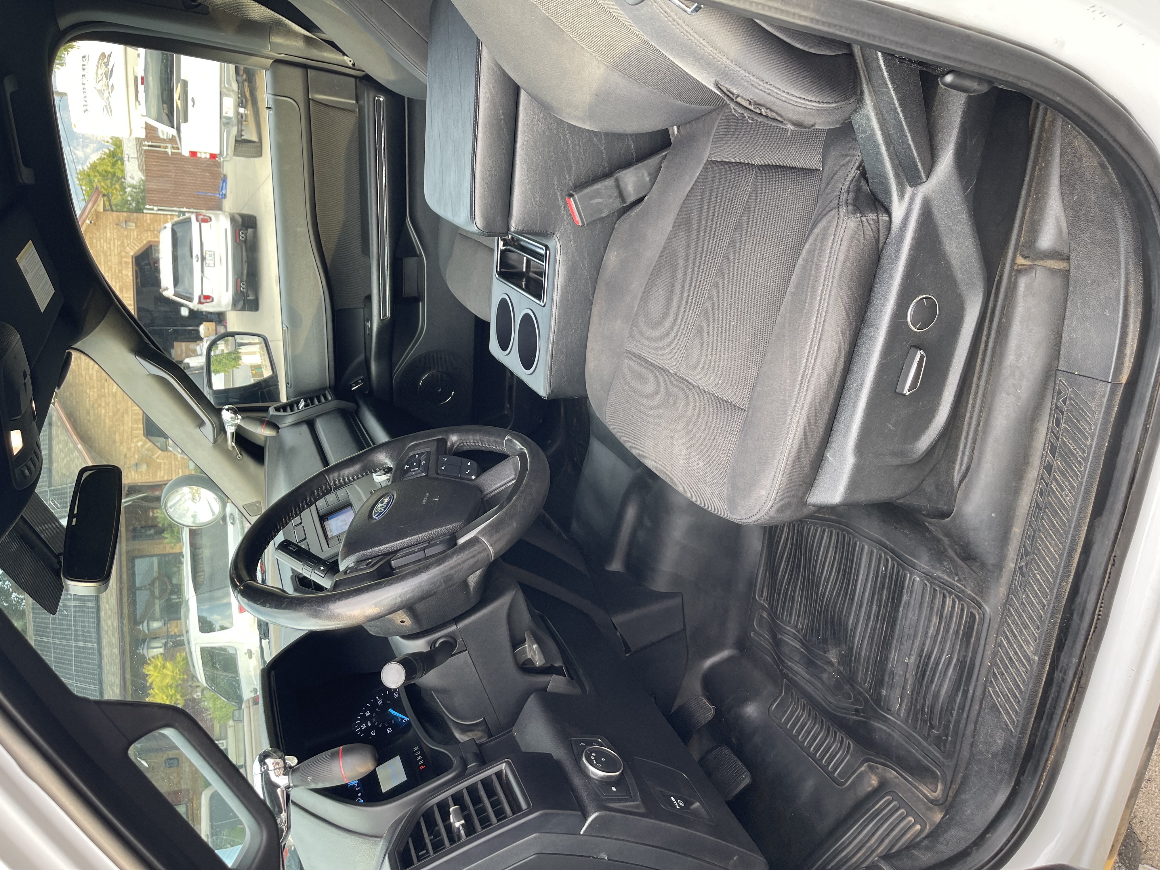 Used 2019 Ford Expedition XL AWD/4WD image 6