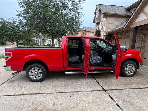 Used 2014 Ford F150 XLT w/ Equipment Group 302A Luxury RWD image 1