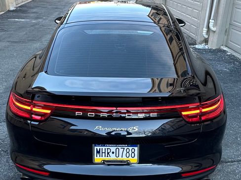 Used 2017 Porsche Panamera 4S image 18