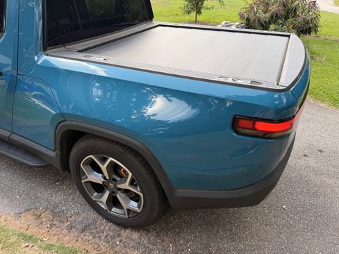 Used 2022 Rivian R1T Adventure AWD/4WD image 4