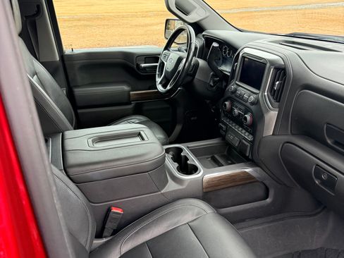 Used 2019 Chevrolet Silverado 1500 LT Trail Boss image 11