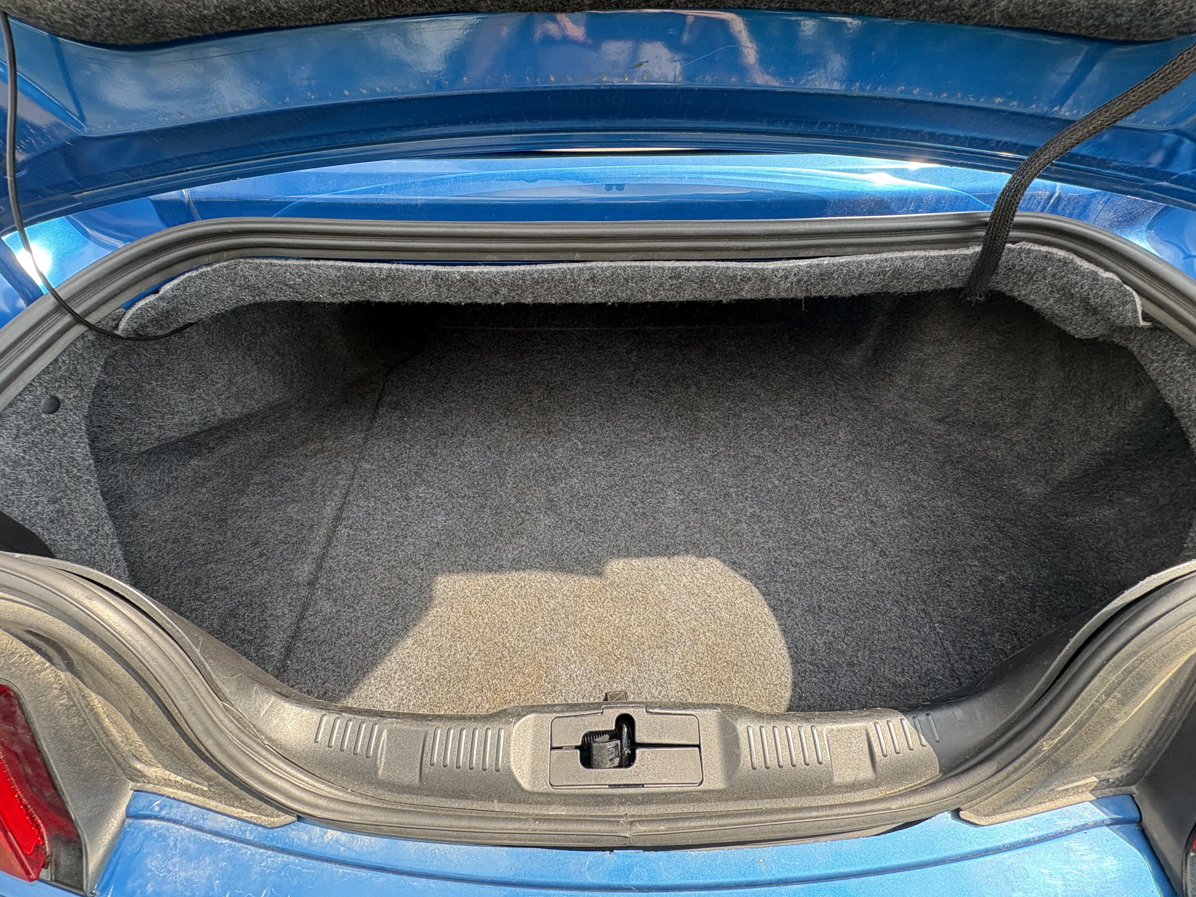 Used 2020 Ford Mustang Premium RWD image 12