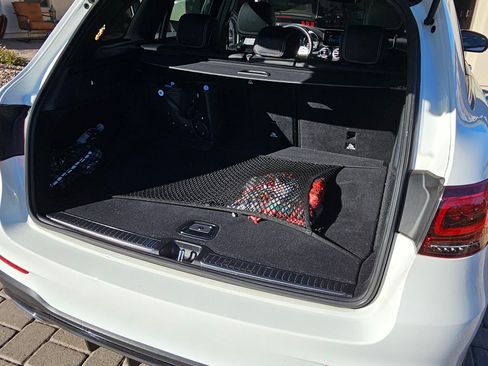 Used 2020 Mercedes-Benz GLC 300 image 22