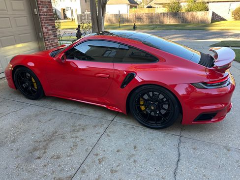 Used 2021 Porsche 911 Turbo S image 2