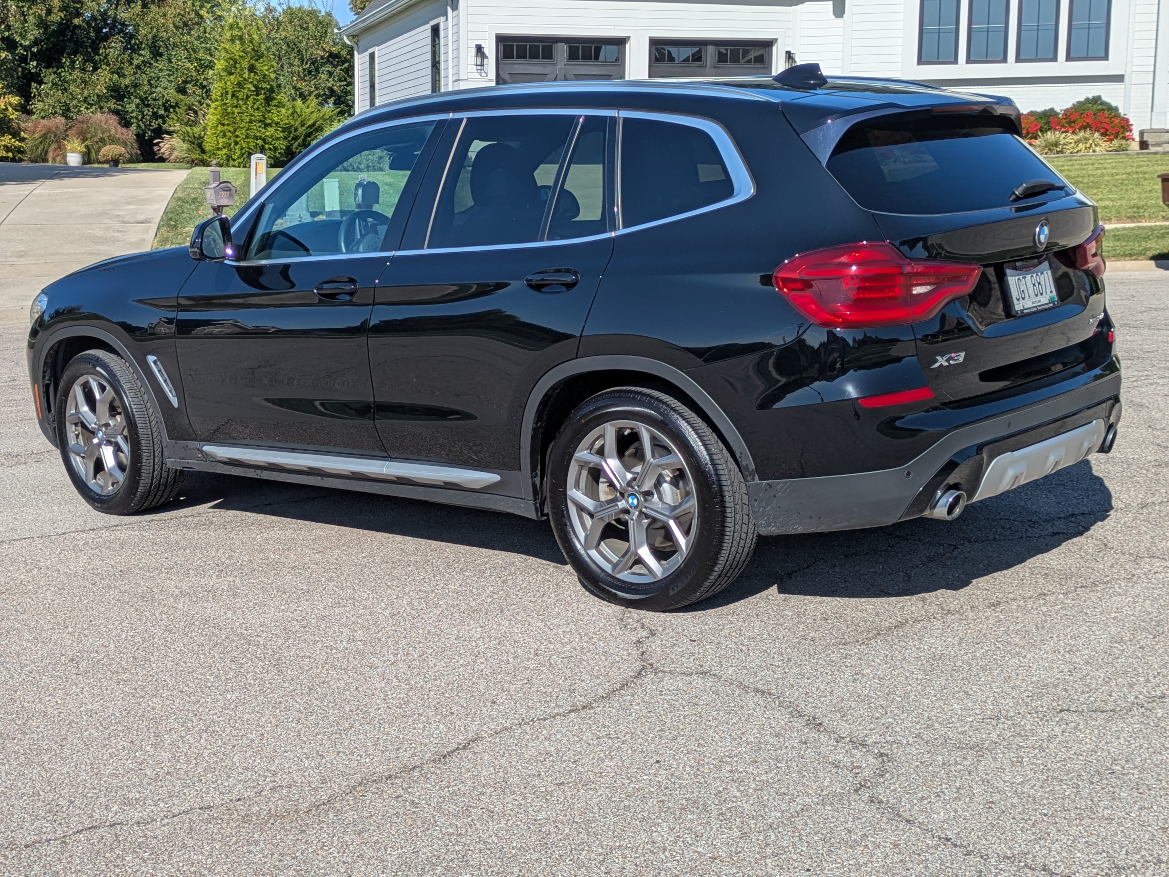 Used 2020 BMW X3 xDrive30i w/ Convenience Package AWD/4WD image 2