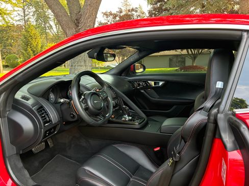 Used 2015 Jaguar F-TYPE S RWD image 11